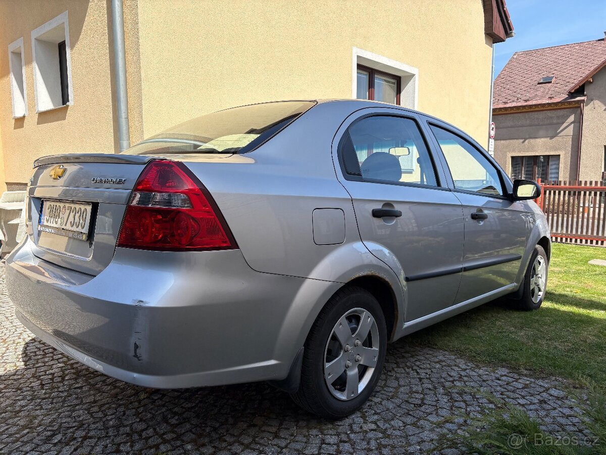 Chevrolet Aveo - 5