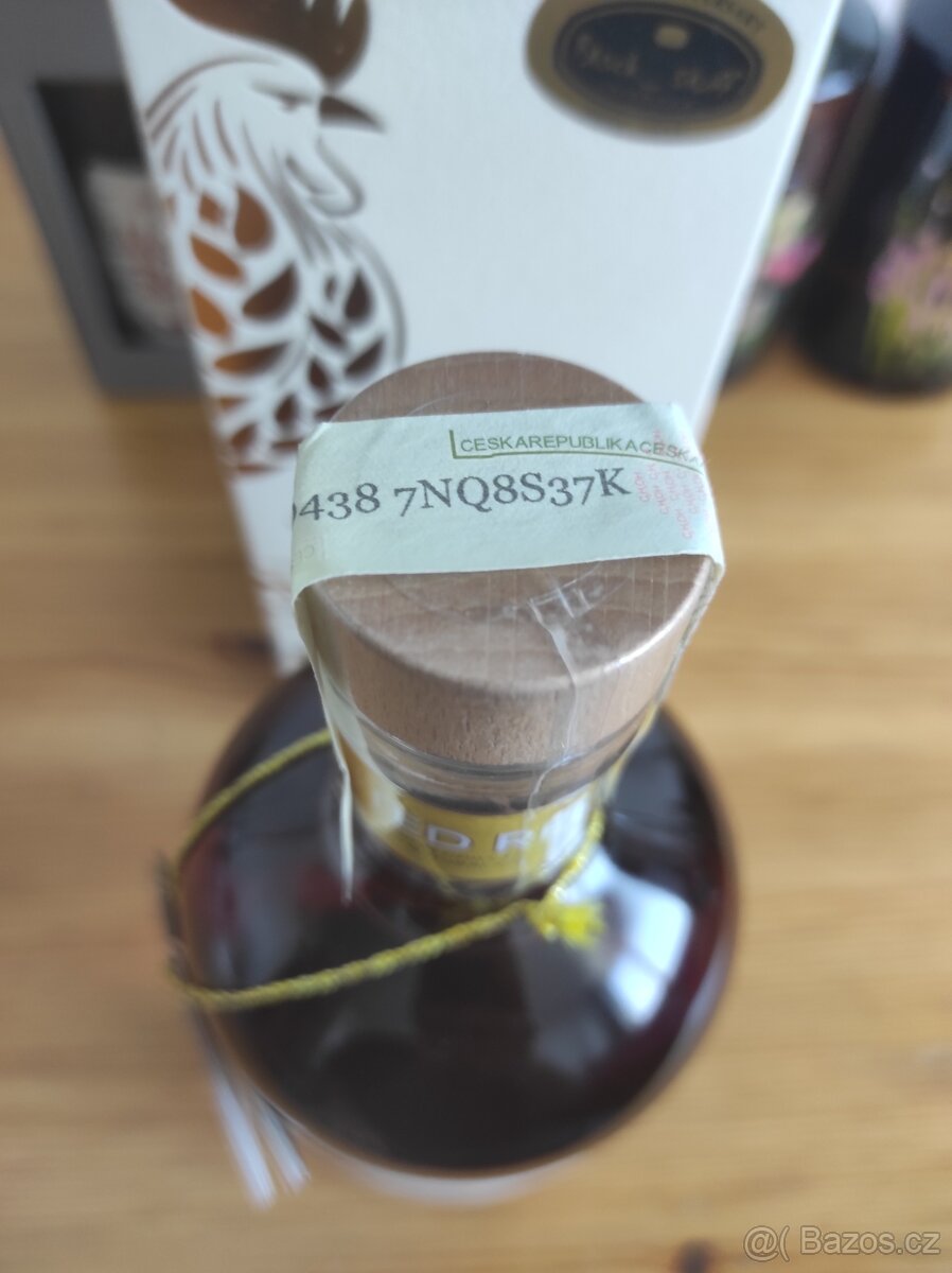 Absinth Žufánek a Gold Cock Black Stuff - 5