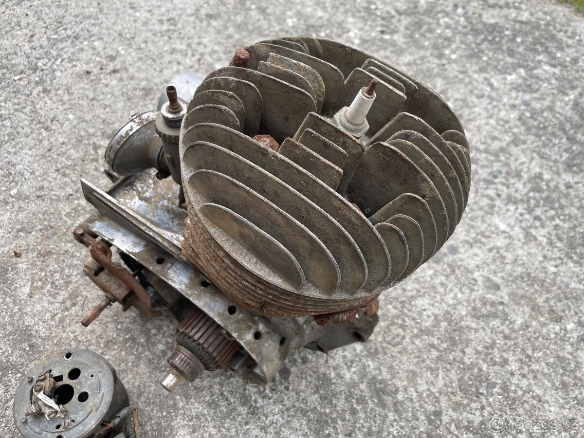 Motor Jawa 250/590 panelka - 5