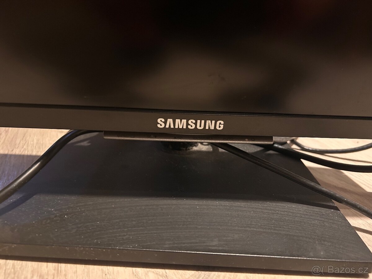 Monitor Samsung SyncMaster F2380 - 5