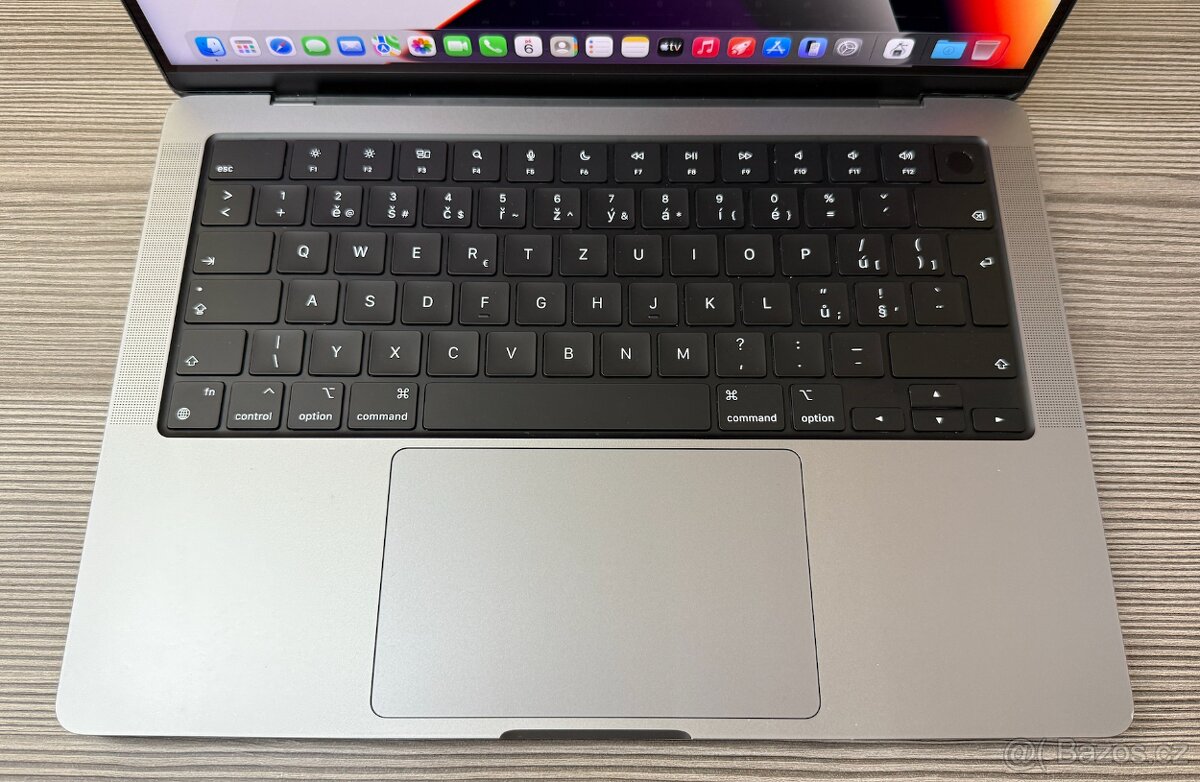 MacBook Pro 14" 2021 M1 Pro 16GB 512GB šedý - 5