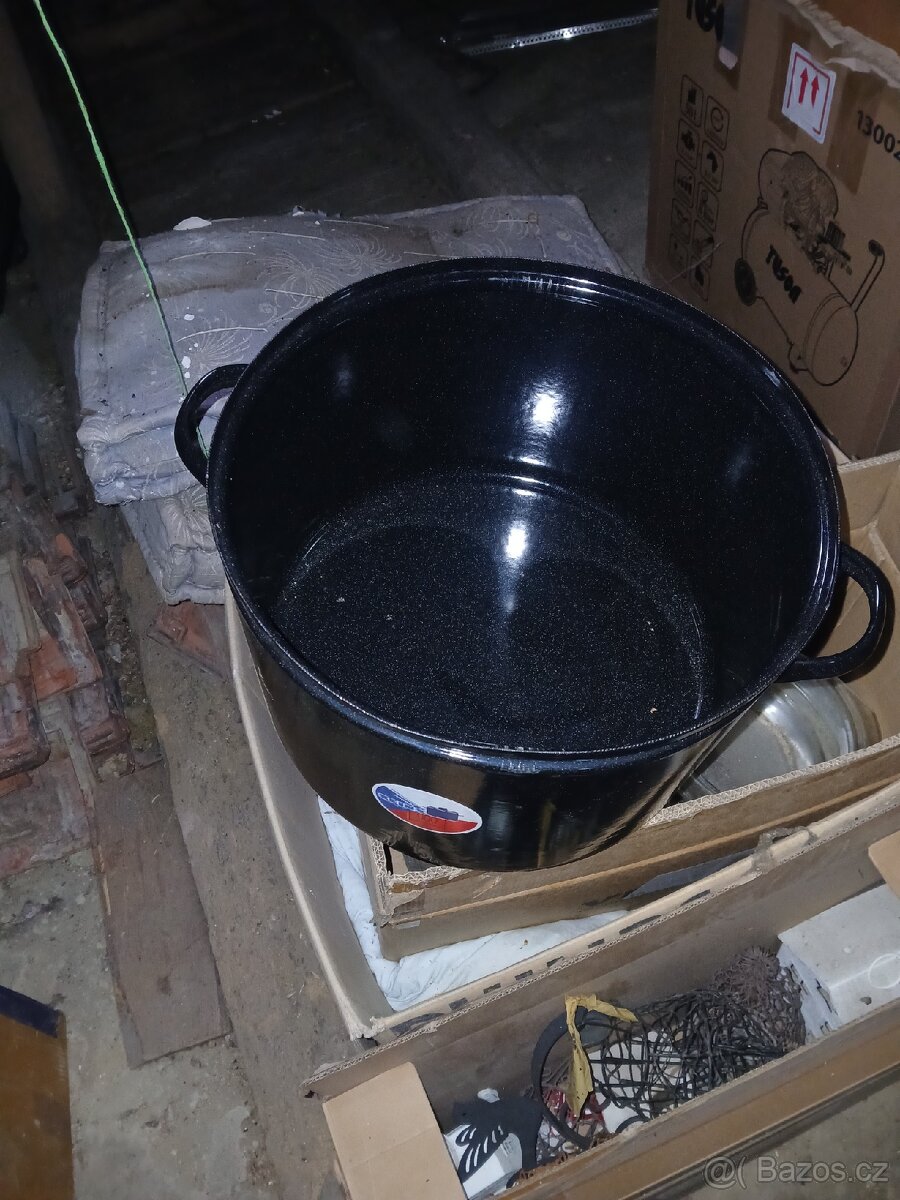 Velké smaltované hrnce - 5