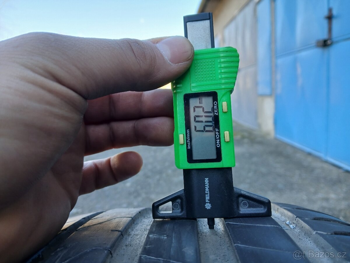 2x letni pirelli 235/45 R18, dezen=6mm - 5