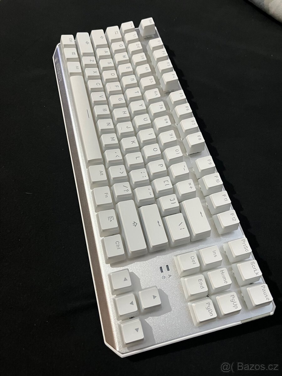 Endorfy Thock TKL pudding onyx white blue - 5