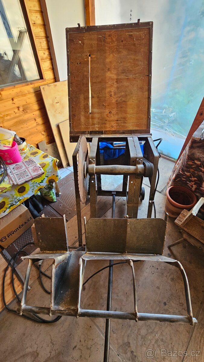 Cirkulárka s kolébkou. - 5