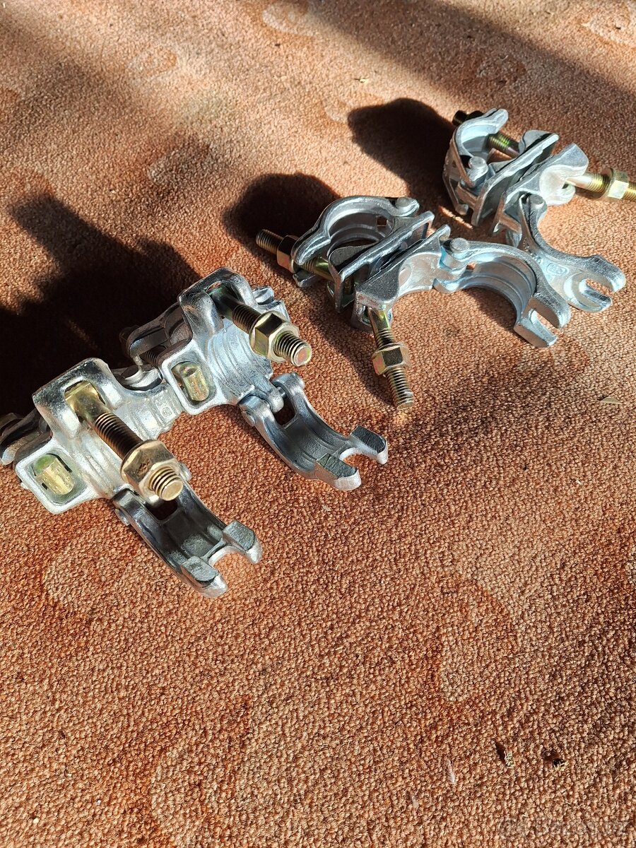 Stavitelné patky k lešení - 5