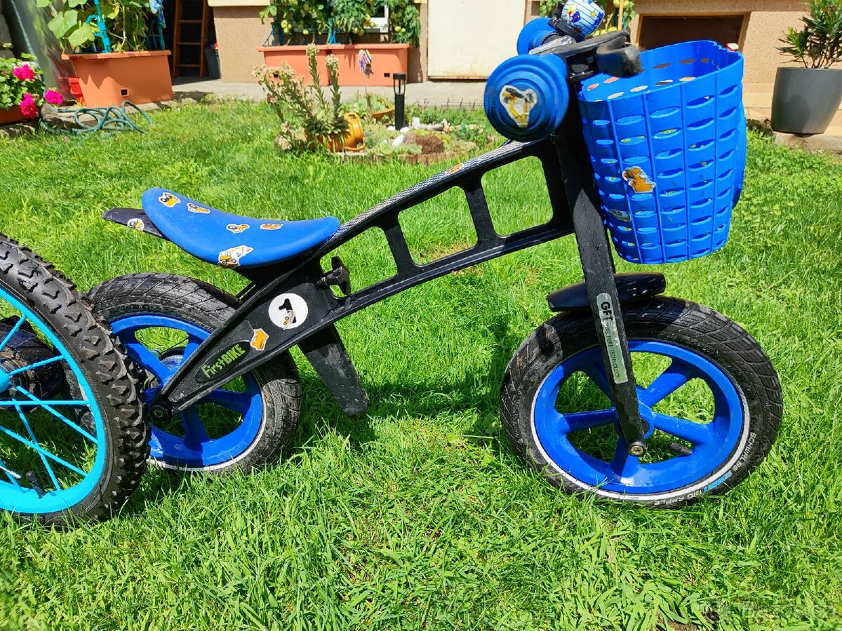 Odrážedlo FirstBike s brzdou + košík – výborný stav - 5