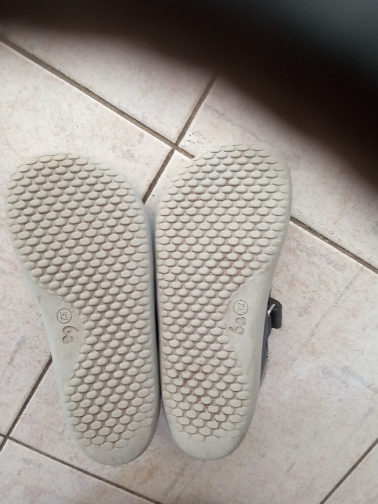 Chlapecká a dívčí obuv-vel. 32 - 5