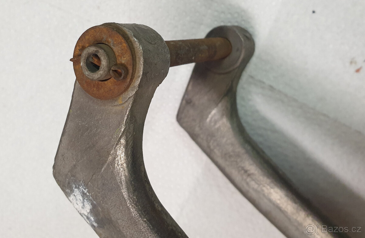 Hlavní stojan Jawetta - 5