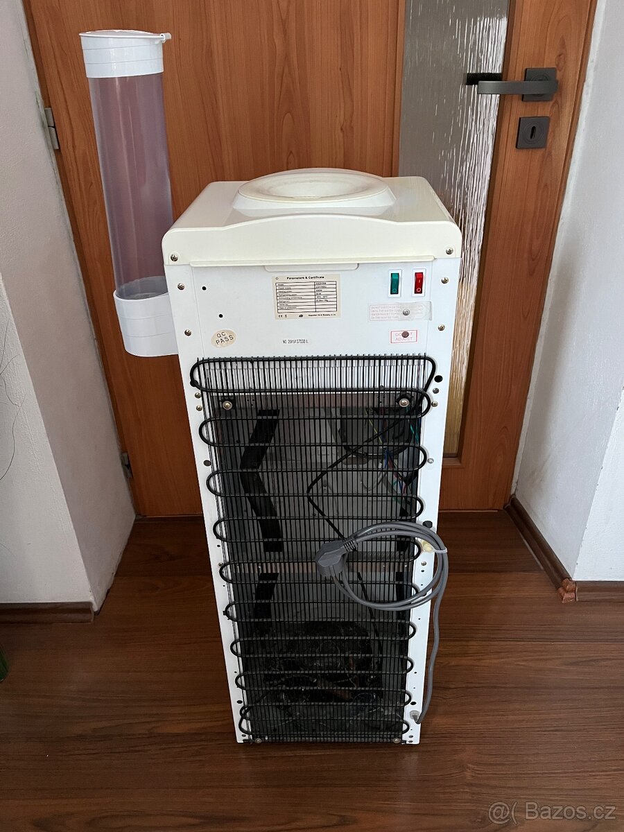 Výdejník barelové vody - 5