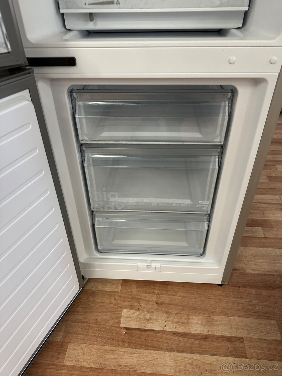 Lenice s mrazákem Siemens (302) - 5