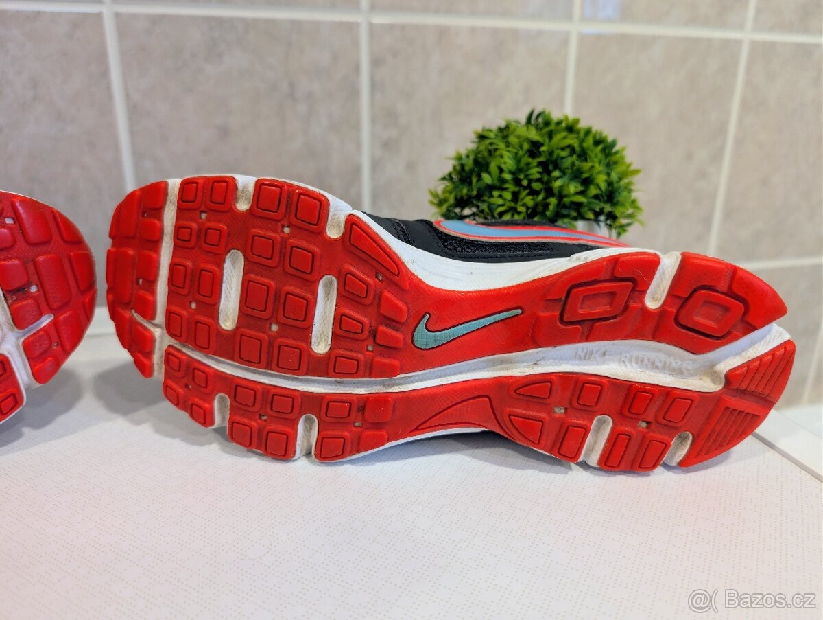 Nike Downshifter 5 vel. 42 - 5