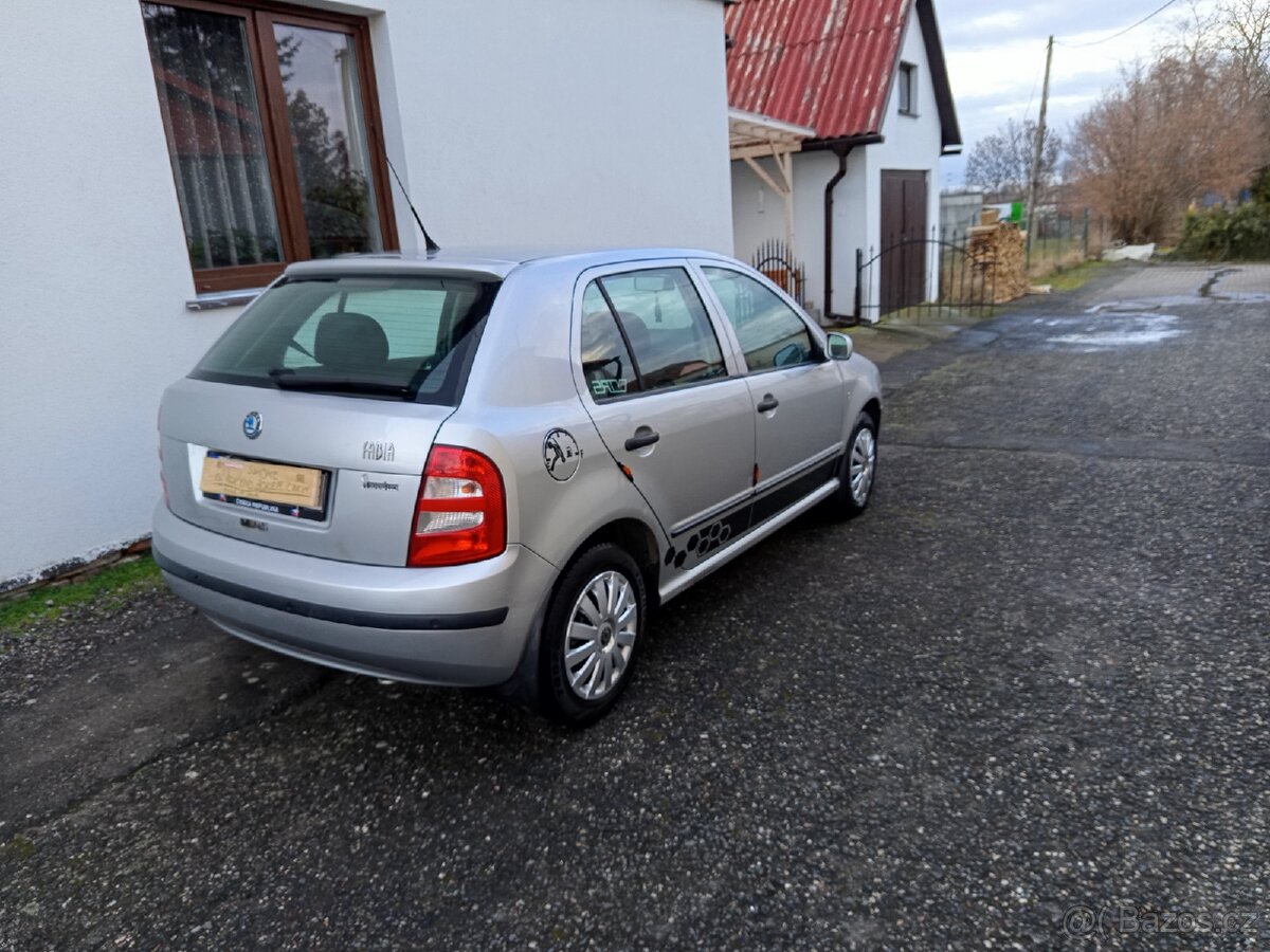 Škoda fabia 1.2 - 5