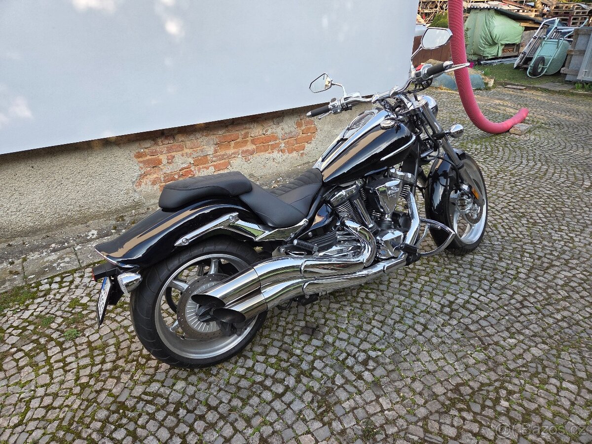 YAMAHA RAIDER 1900 - CHOPPER - 5