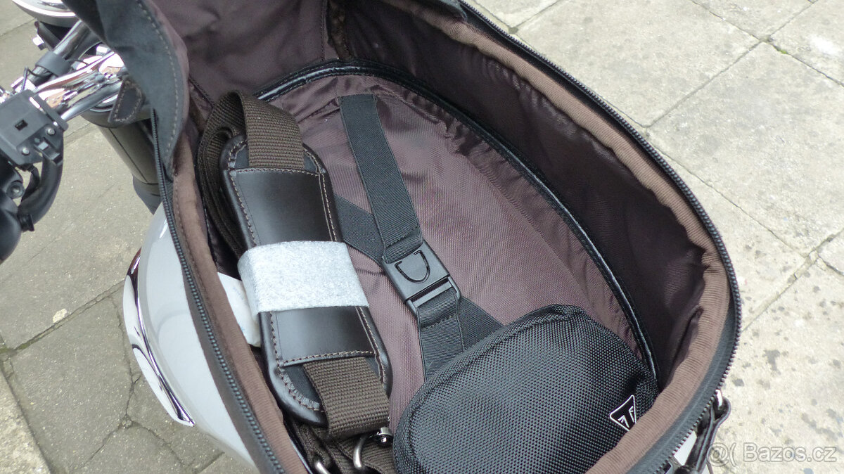 Triumph, tank bak - 5