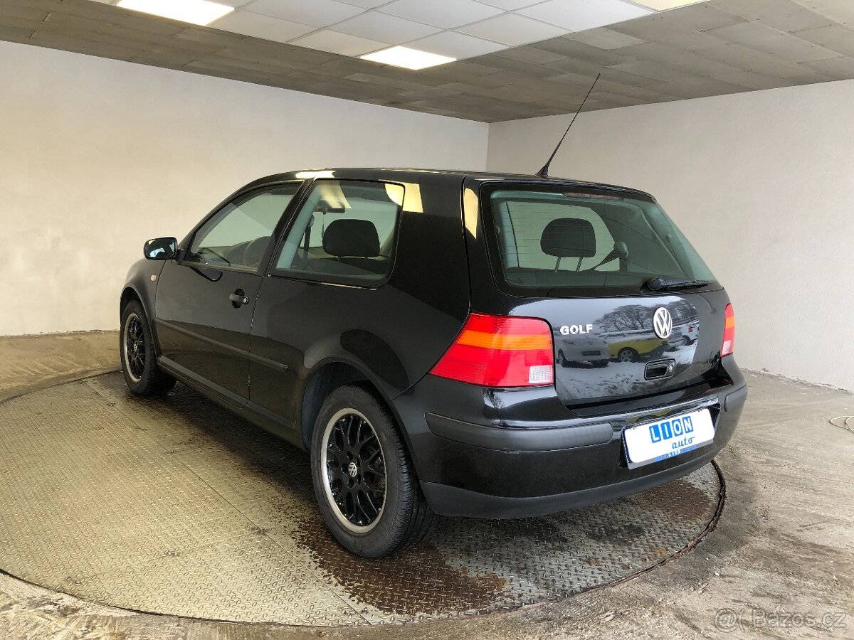 VOLKSWAGEN GOLF 1.4 16V - 5