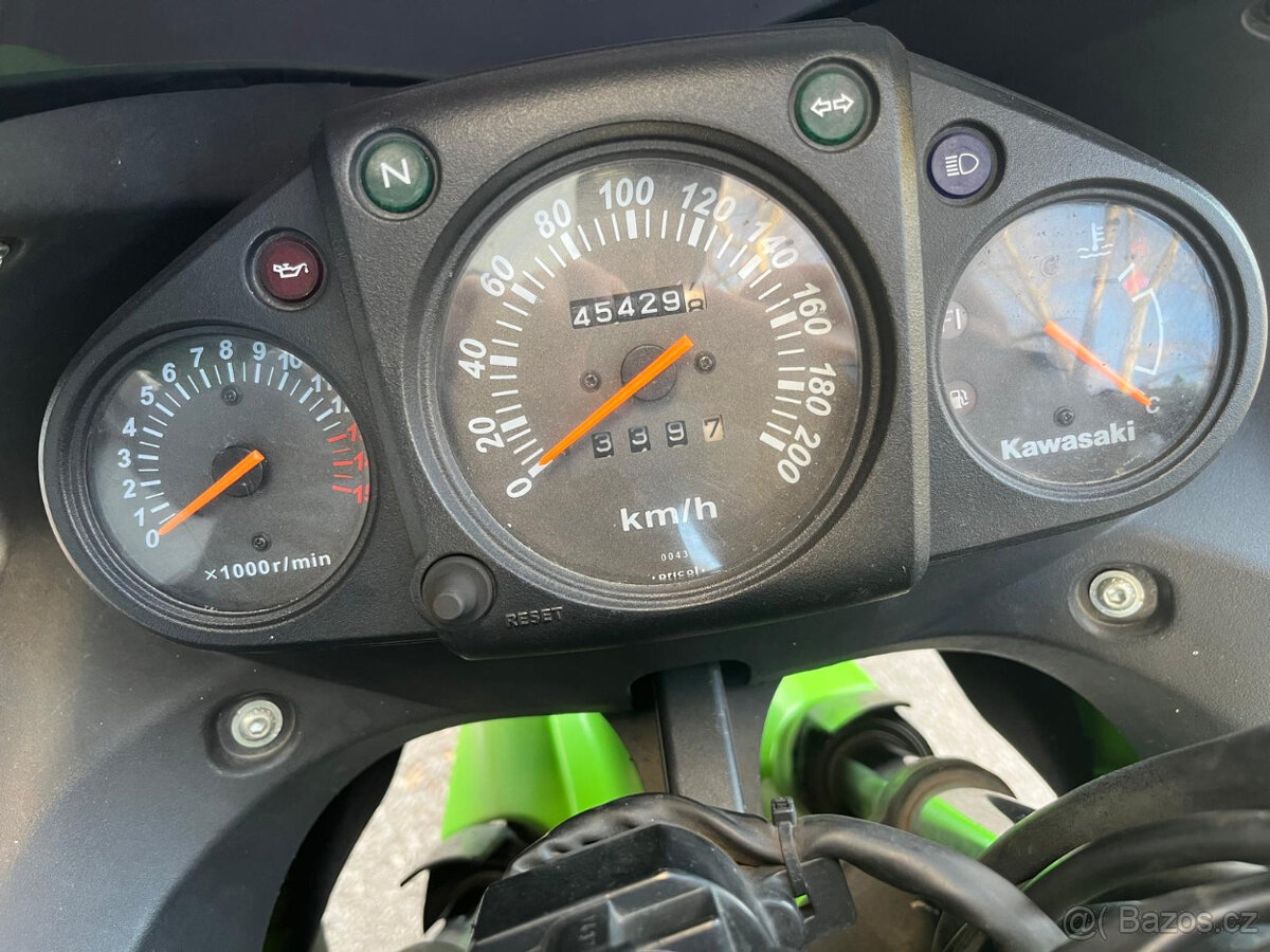 Kawasaki ninja 250r - 5