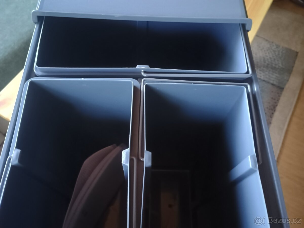 Koš na tříděný odpad do skříňky - 5