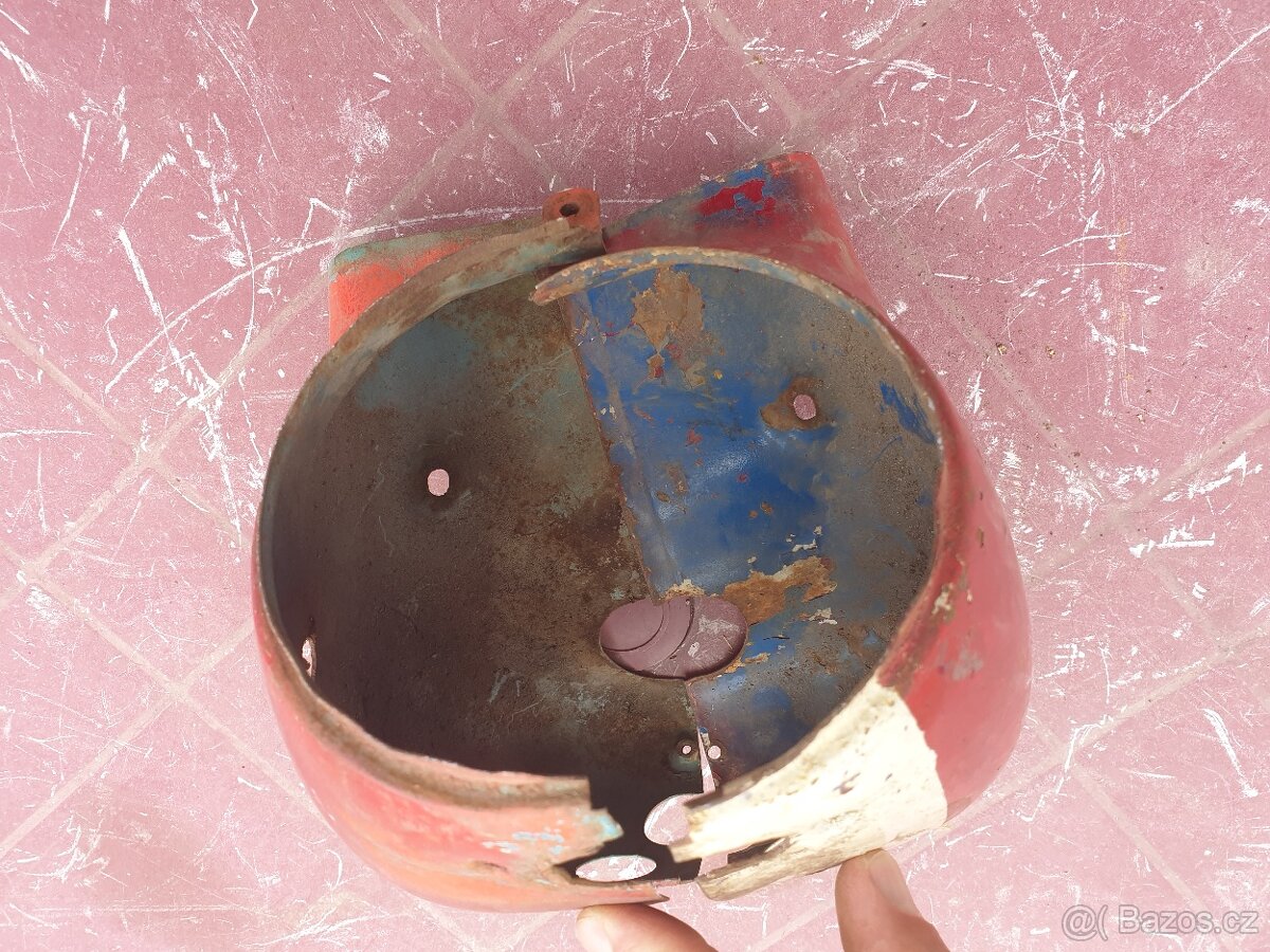 Prodám plechy masky Jawa 550/555 - 5