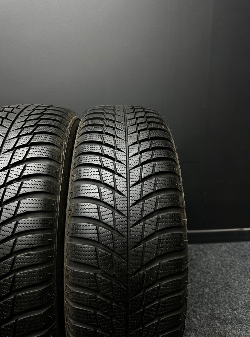 Sada pneu Bridgestone 215/65 r17 - 5