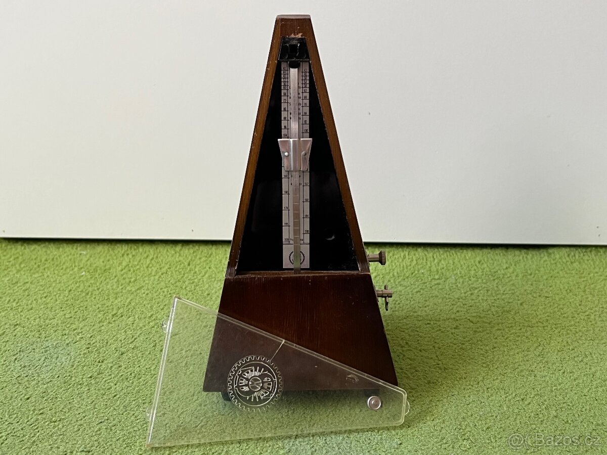 Mechanický metronom vyrobený v NDR - 5