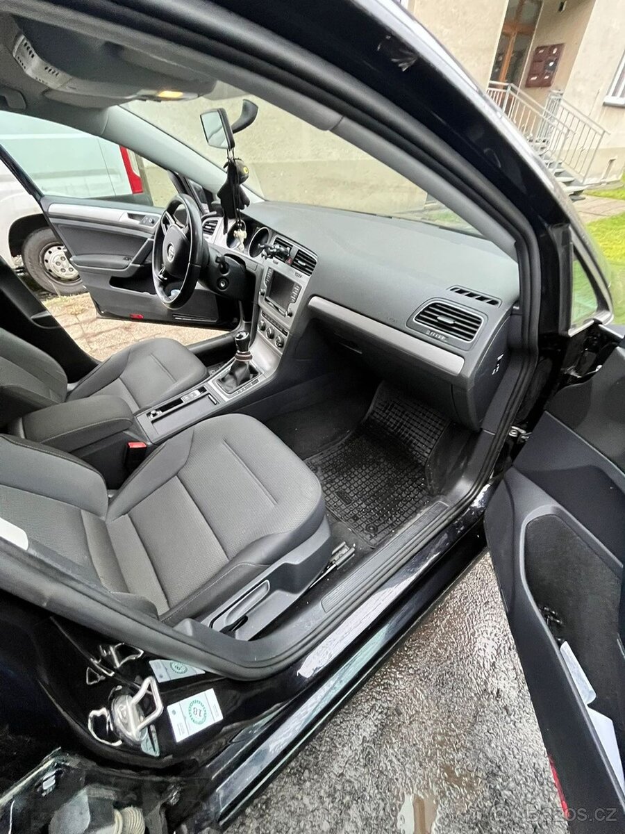 VW Golf VII 1,6TDI 81kW Kombi - 5