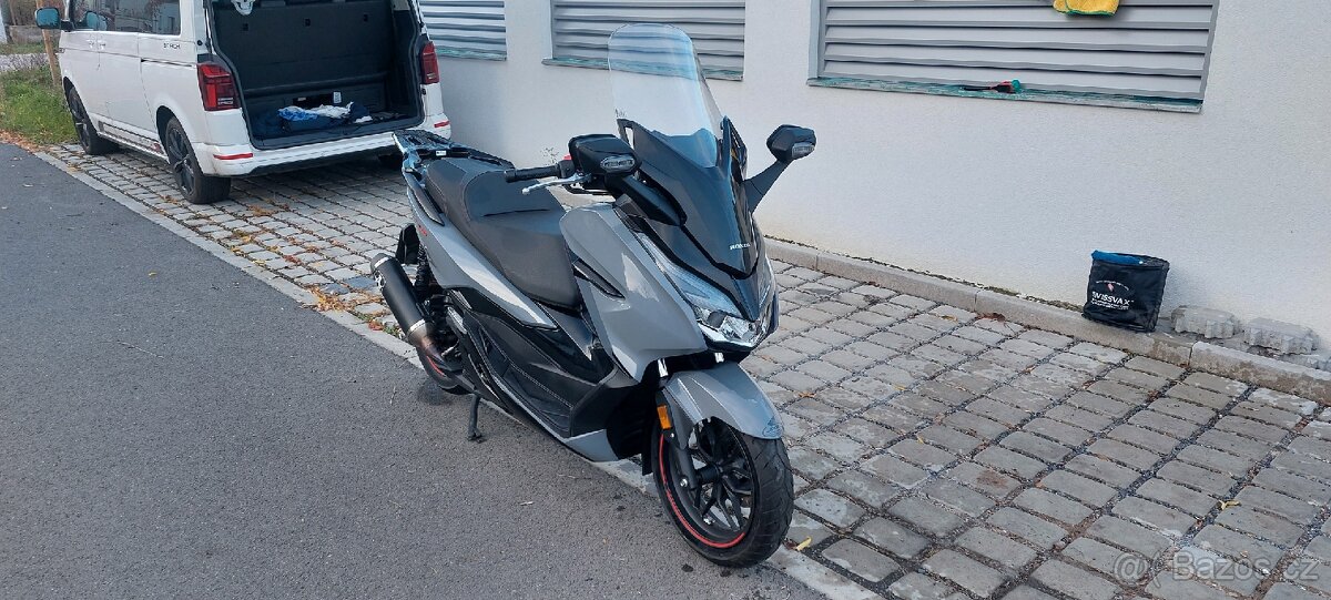 Honda Forza 300 ABS redline DPH - 5