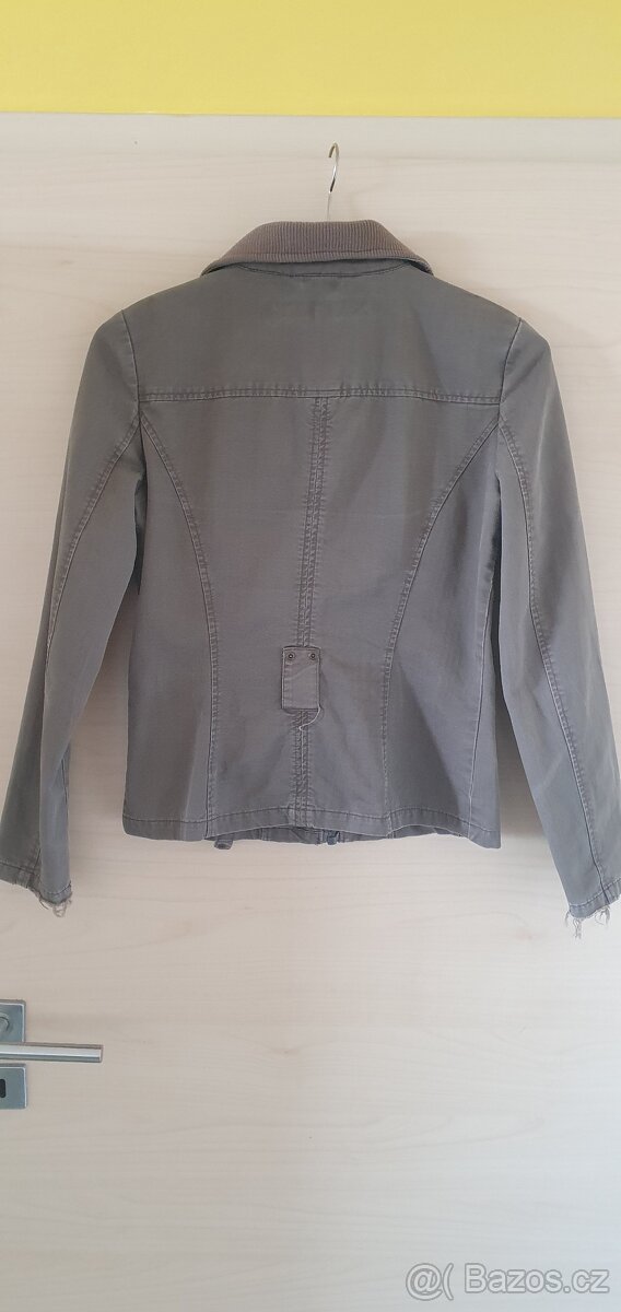 Bunda, moc slušivá, vel 36-38 - 5