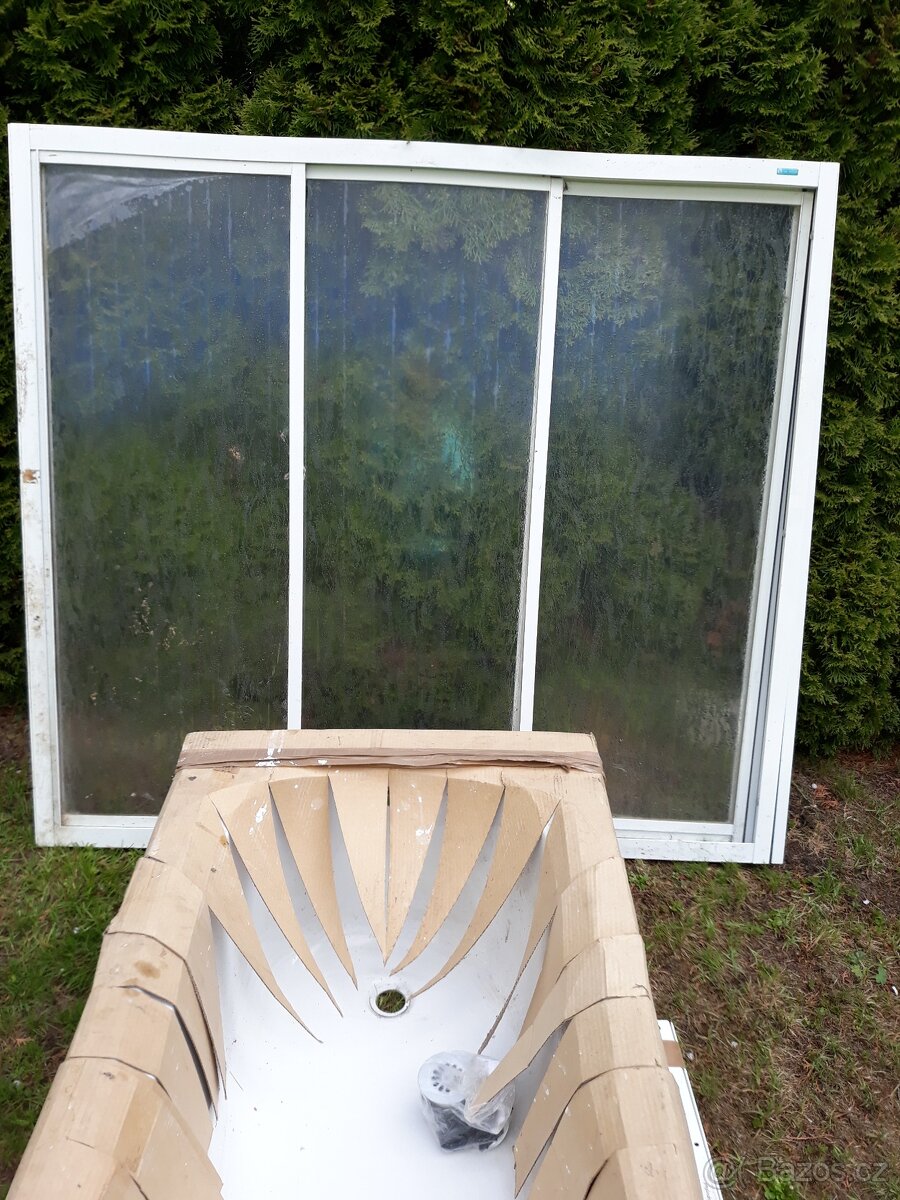 Laminátová vana se zástěnou - 5