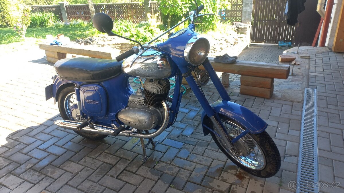 Jawa 250 panelka s doklady - 5