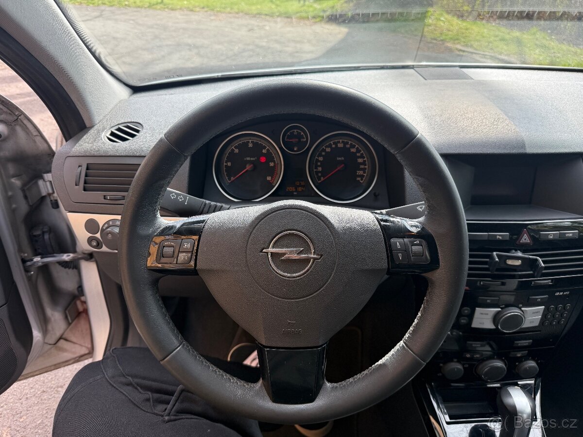 OPEL ASTRA 1.9CDTI CARAVAN - 5