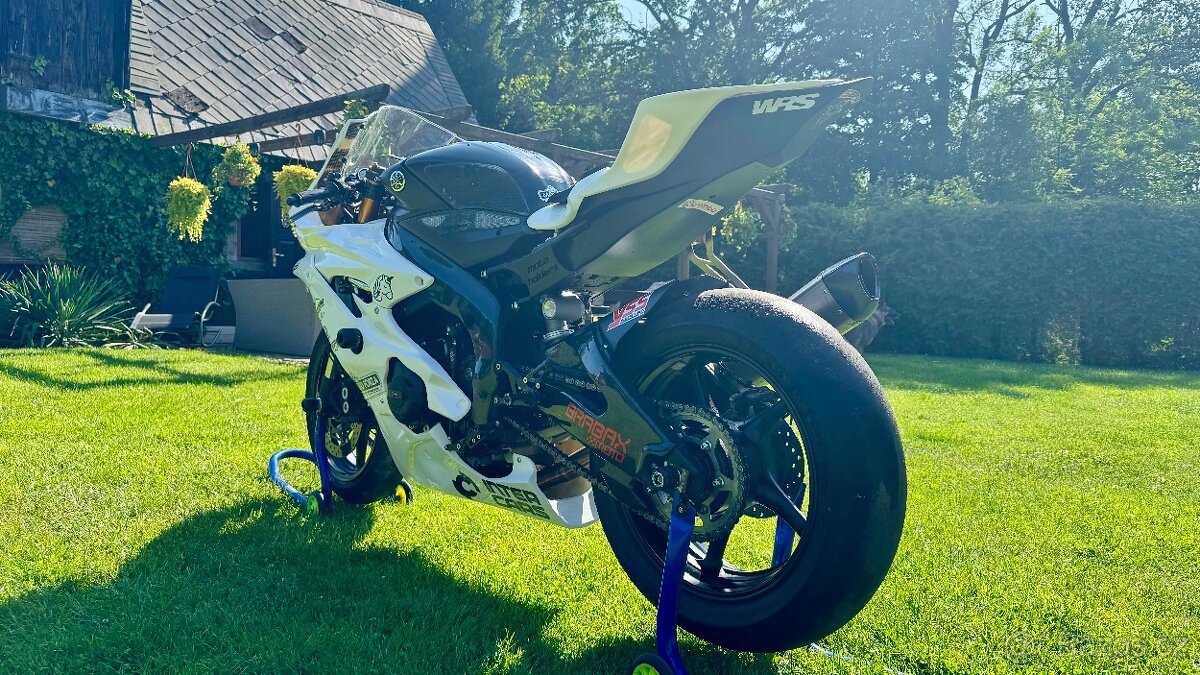 Yamaha YZF-R6 Race 2024 - 5