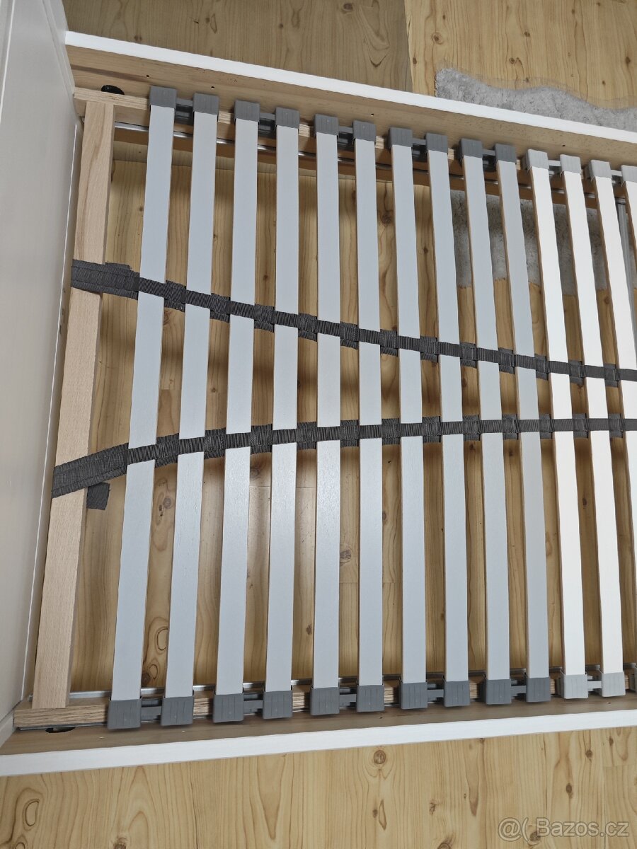 Postel ikea HEMNES 90x200 - 5