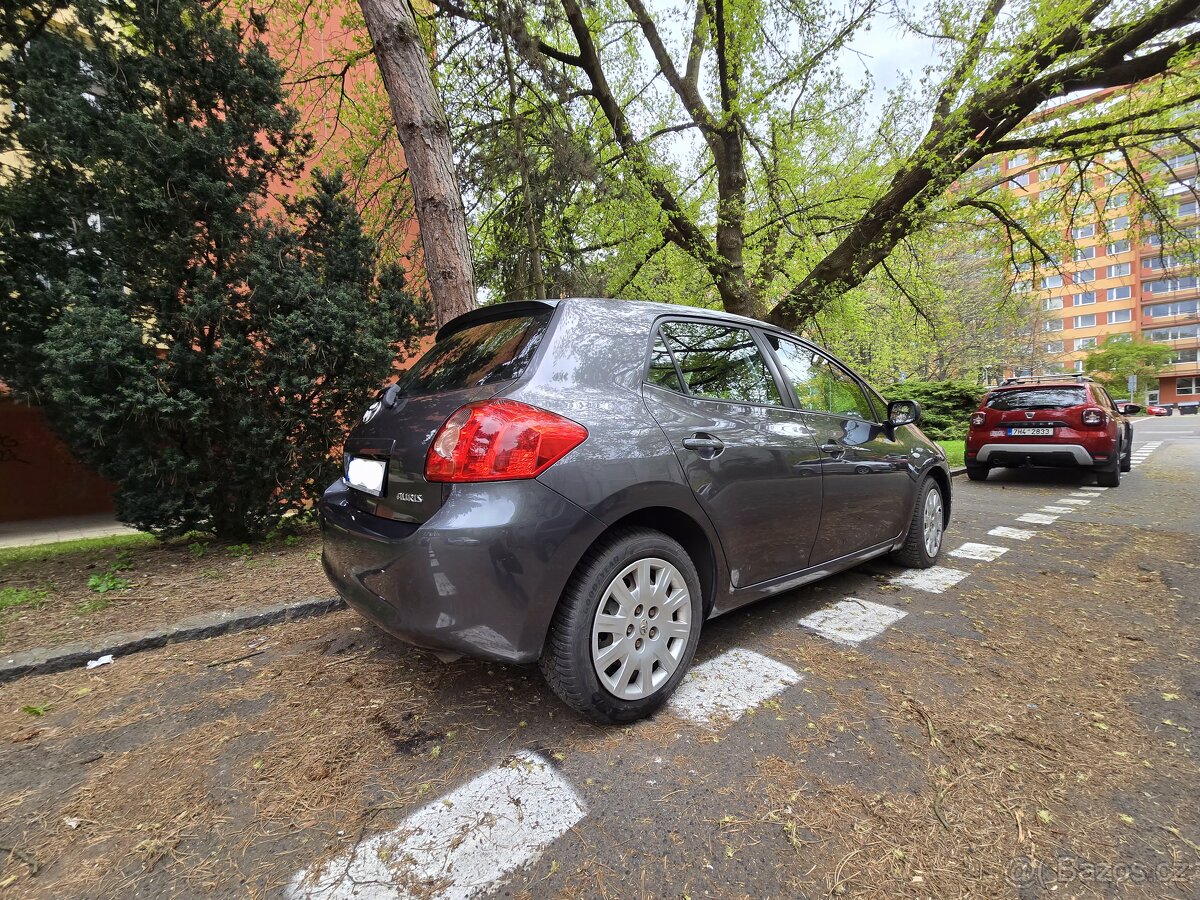 Toyota Auris - 5