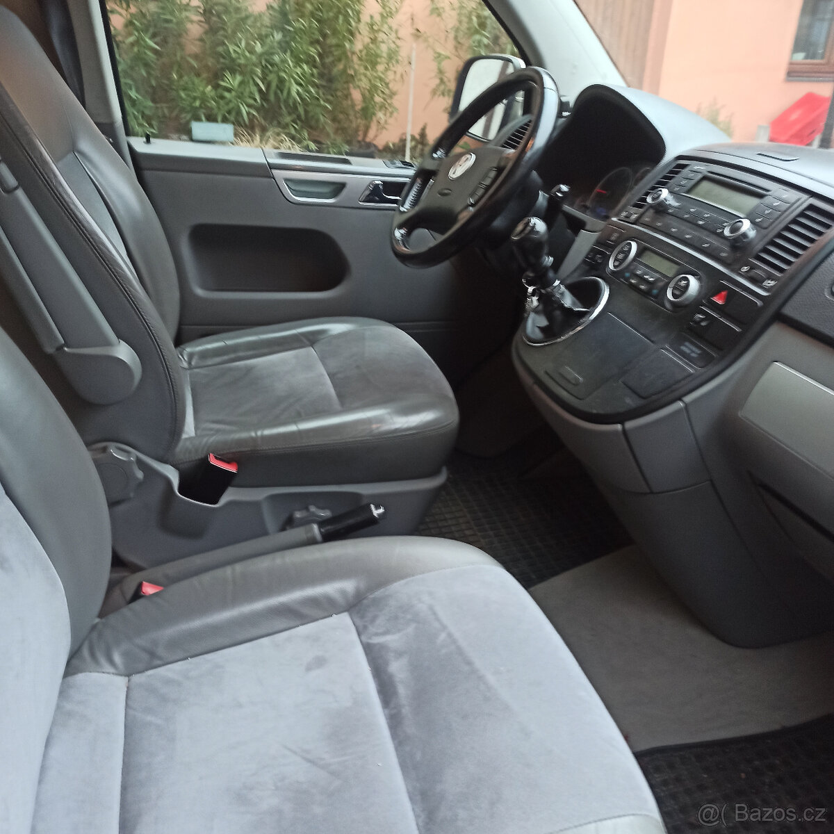 VW transportér multivan T5 2,5 TDI 128 KW původ ČR - 5