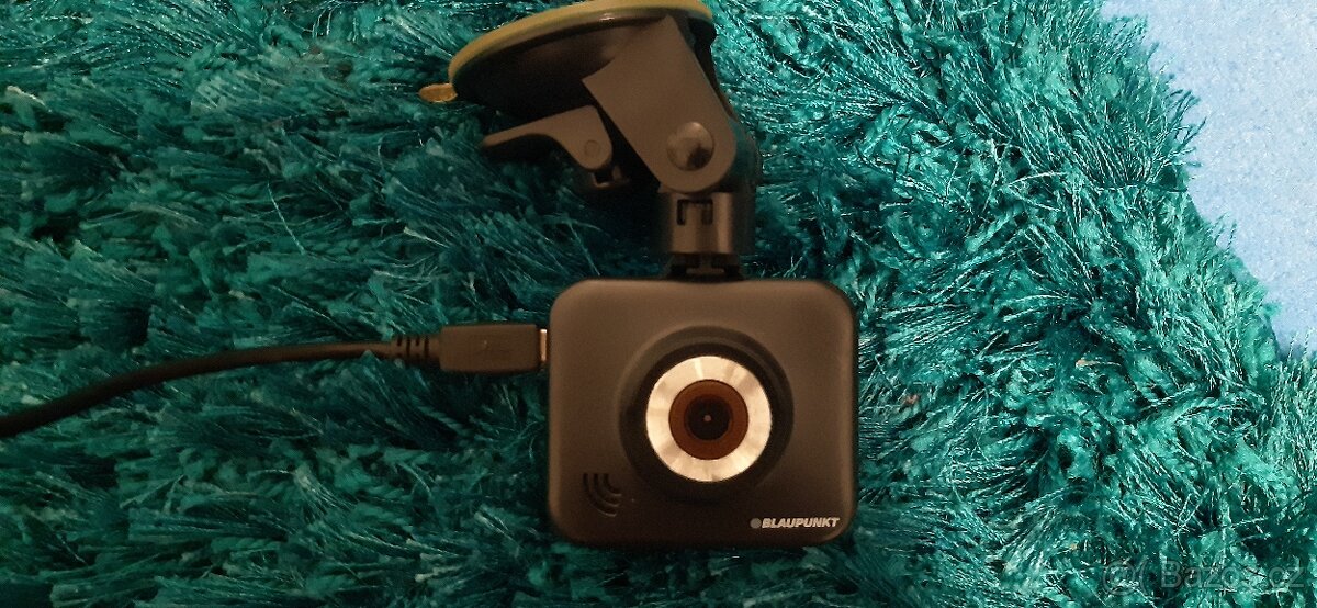 3x funkční autokamera: - 5