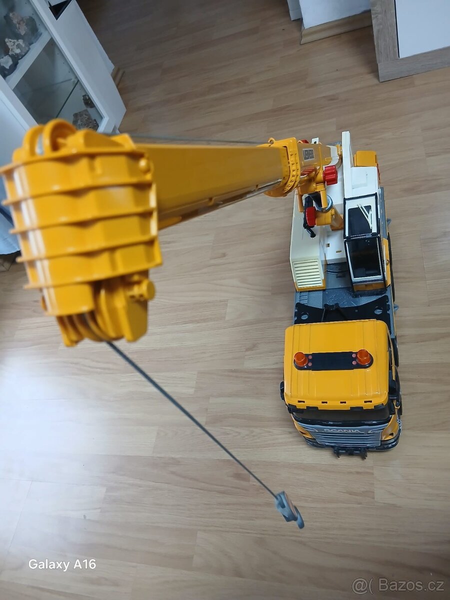 Autojeřáb Bruder Scania - 5