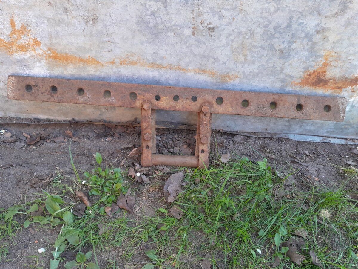 Spodní závěs traktoru. - 5