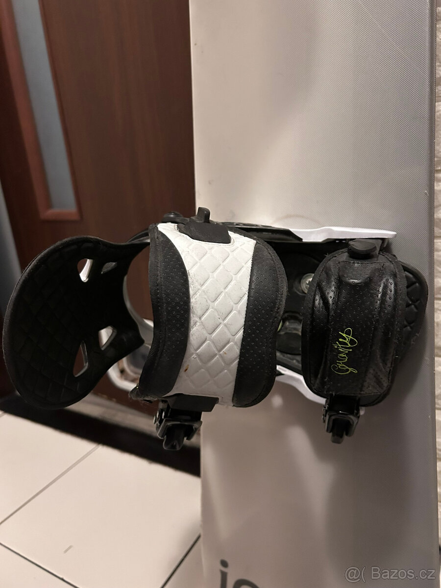 Prodám dámský Snowboard značky ignite - 5