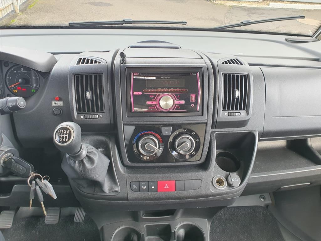 Burstner 2,3 obytný automobil (2016) - 5