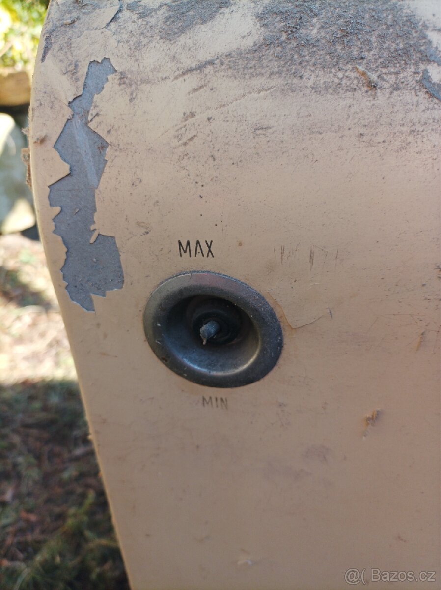 Stará chladnička, lednička - 5