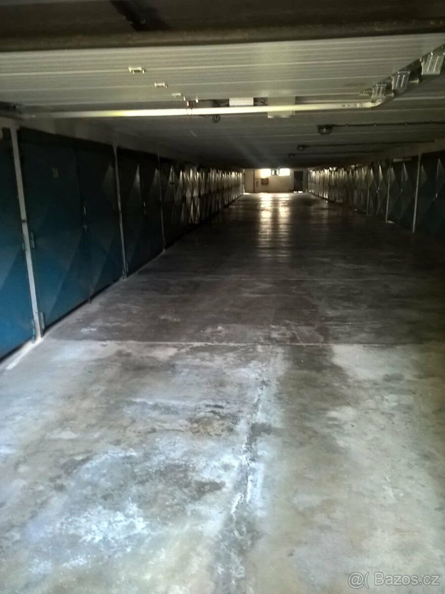 Pronájem garáže - 5