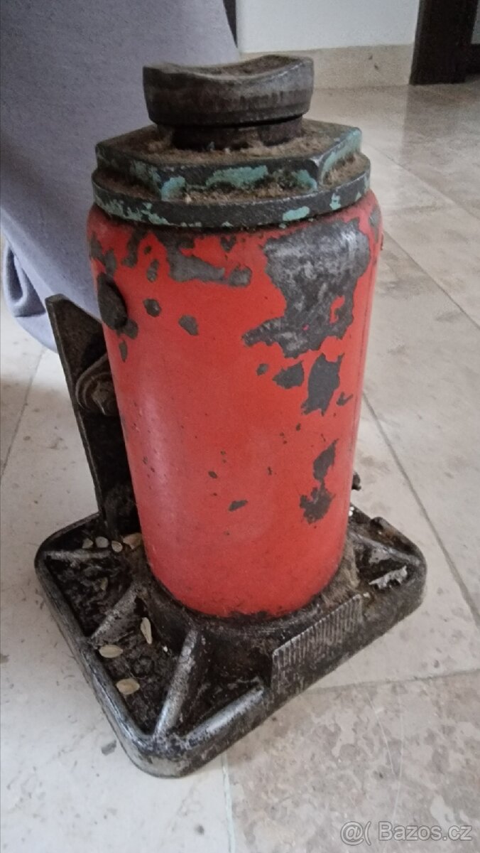 Hydraulicky zvedak - 5