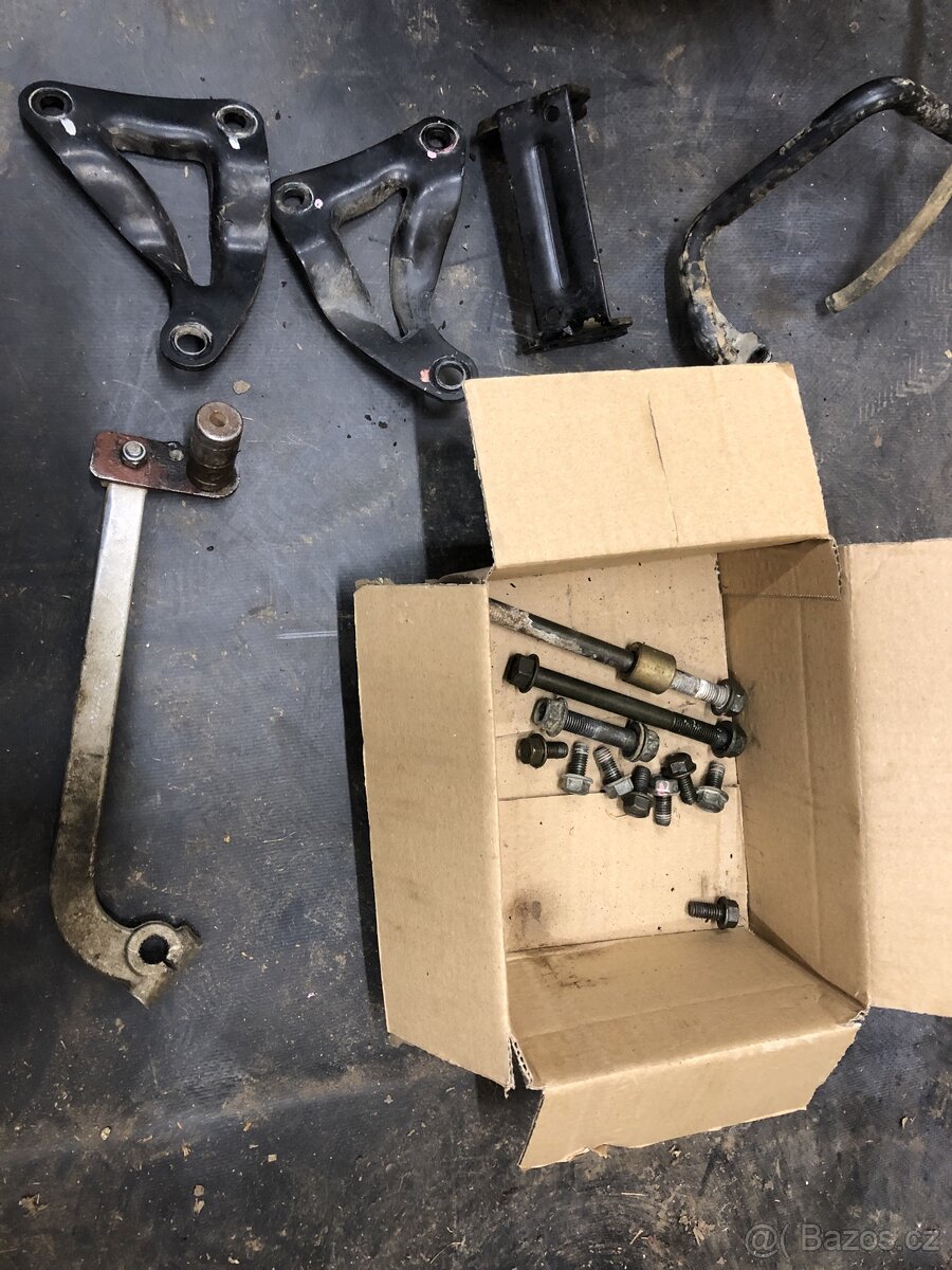 Access Warrior 450 díly motoru