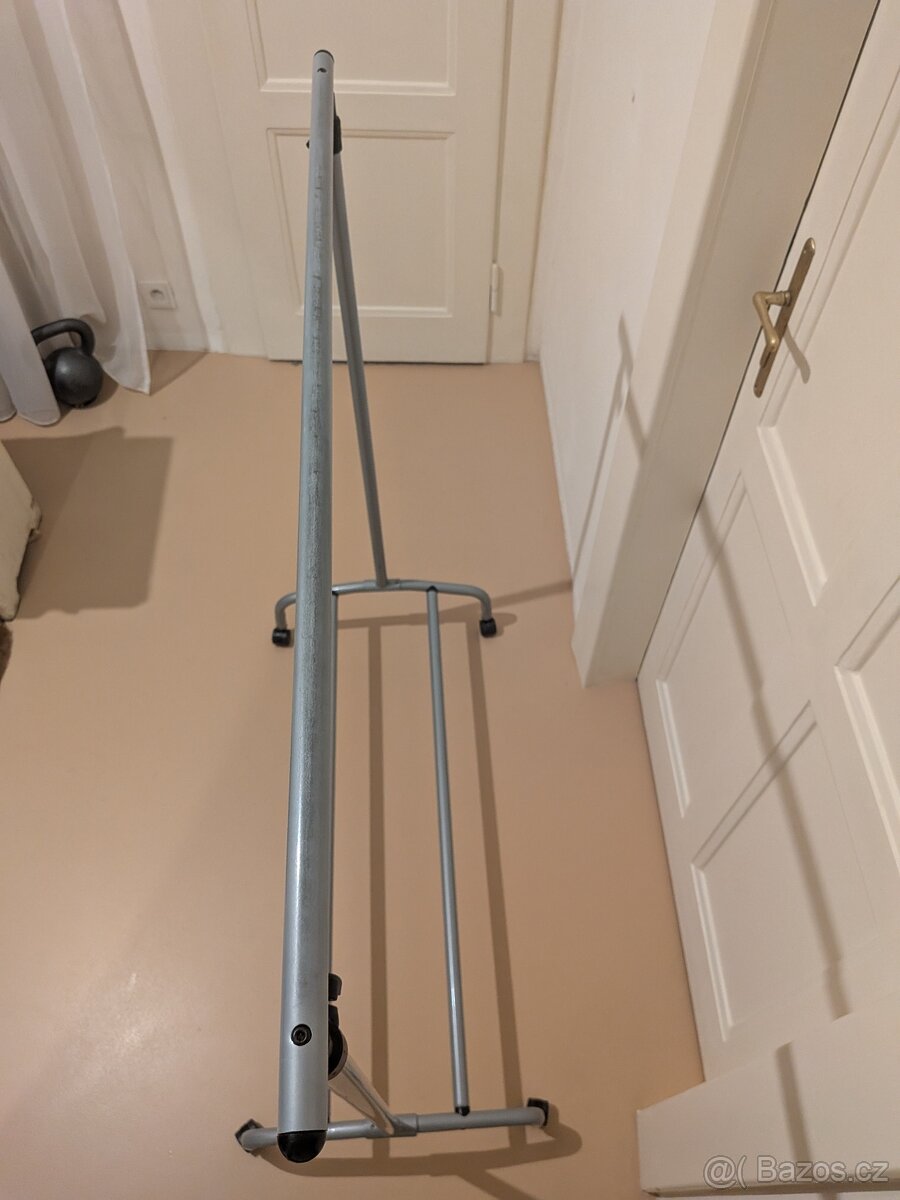 Stojan na oblečení Rigga IKEA - 5