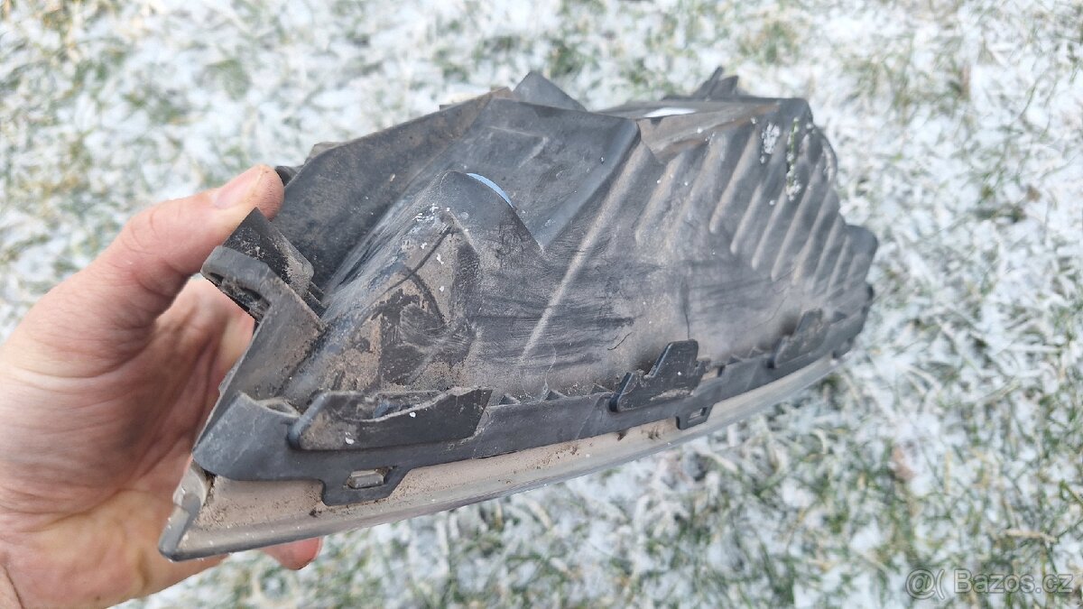 Levá přední mlhovka Škoda Superb 3 3V0941699 - 5