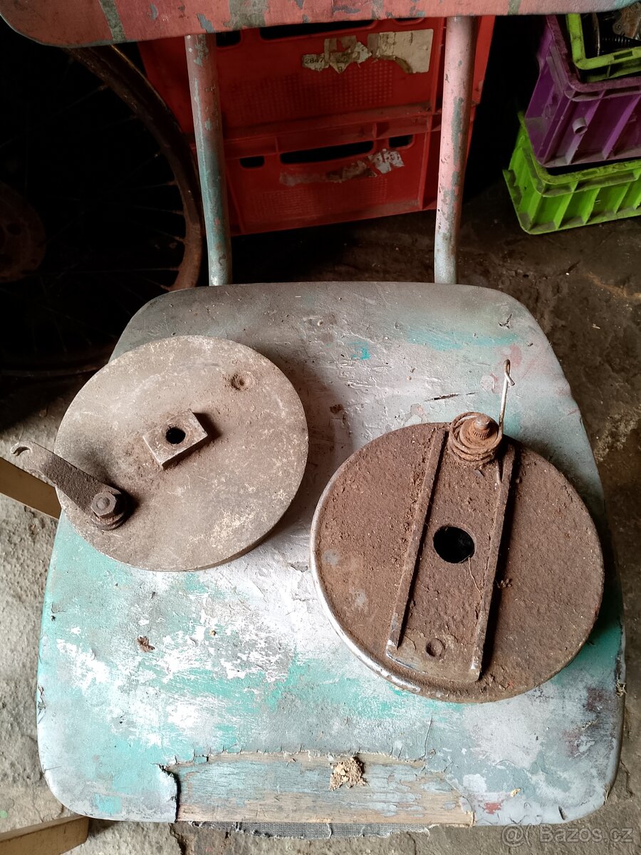 Jawa pérák komunista - 5