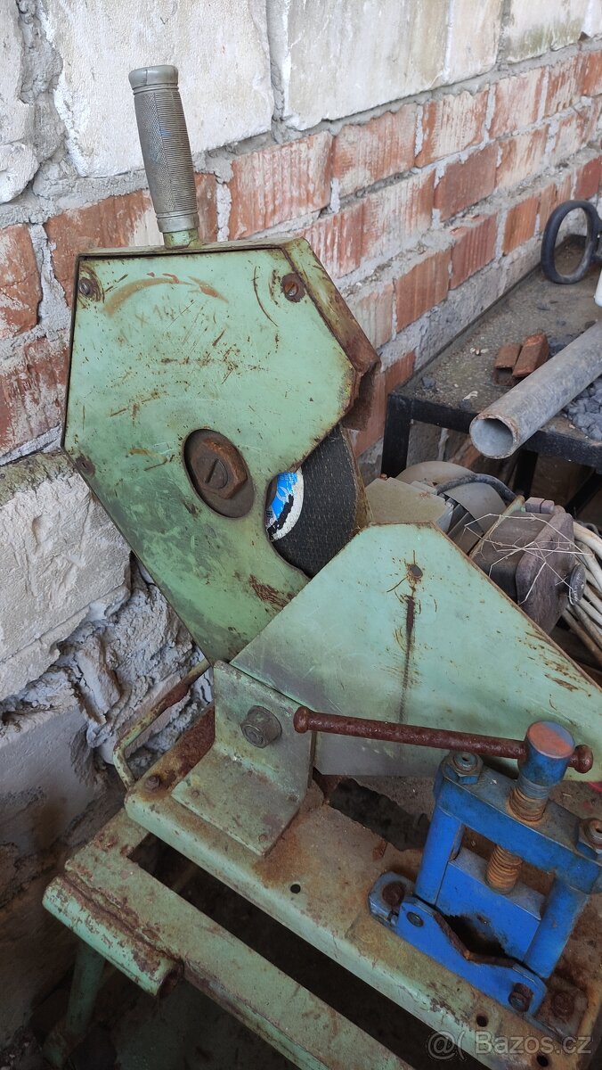 Rozbrušovací pila na kov vč. stolu - 5