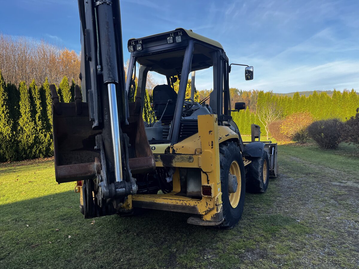 traktorbagr Volvo BL71 - 5