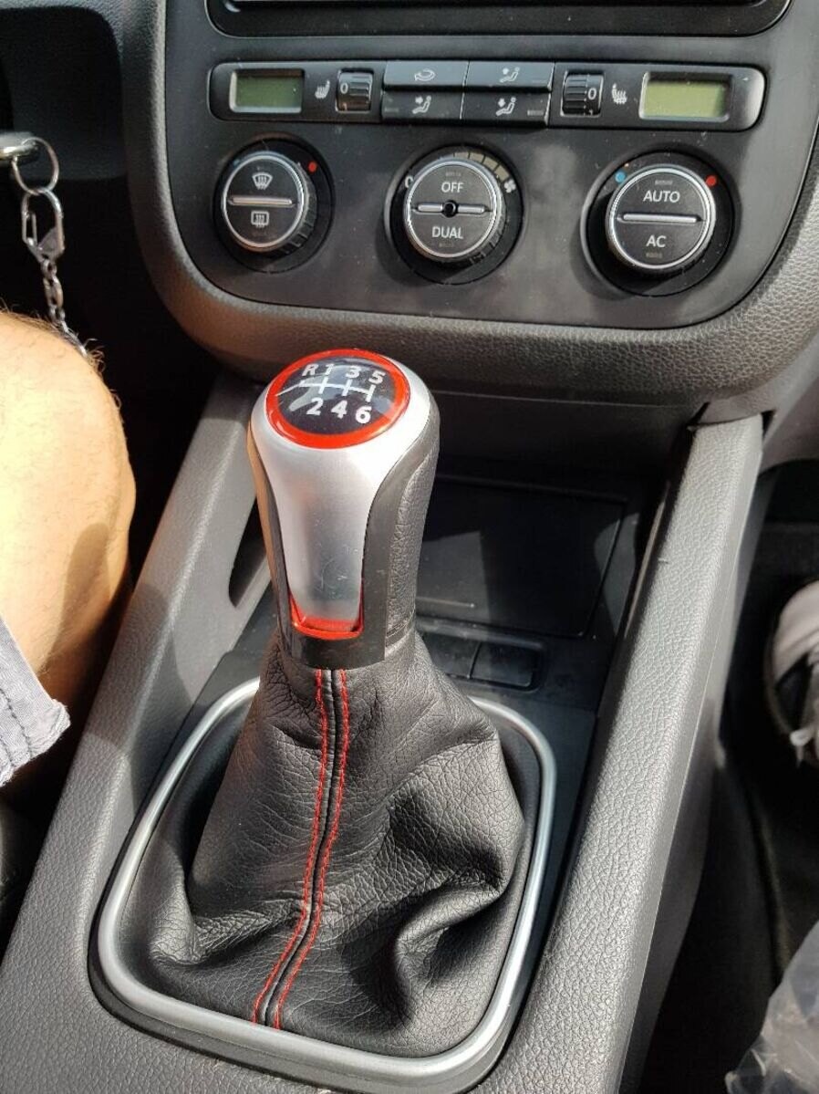 Kožená radaca páka s bilym šitím - 5